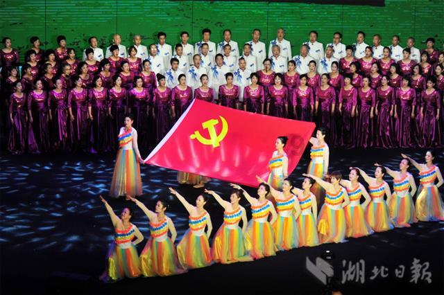 常言道:“客厅有5树,十家有九富”,不是“迷信”,是过来人的经验